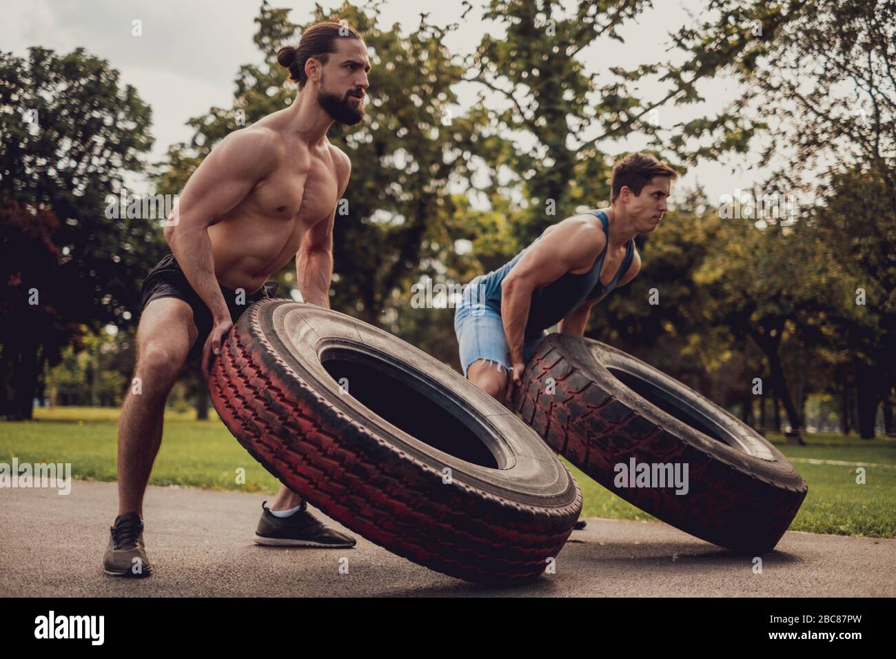 Two muscular hi-res stock photography and images - Alamy