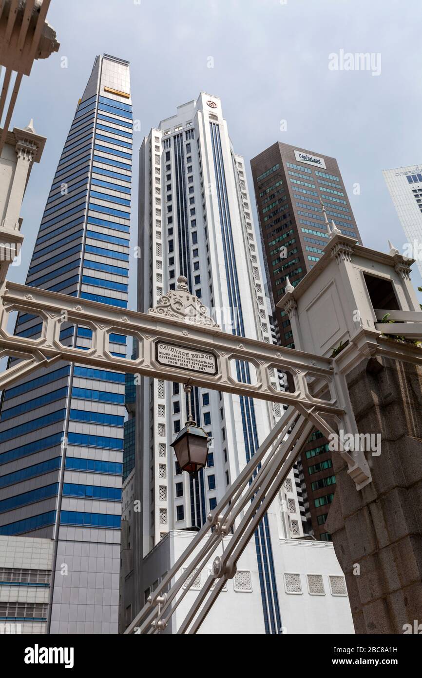 Cavenagh Bridge, suspension bridge, crossing Singapore River, Singapore