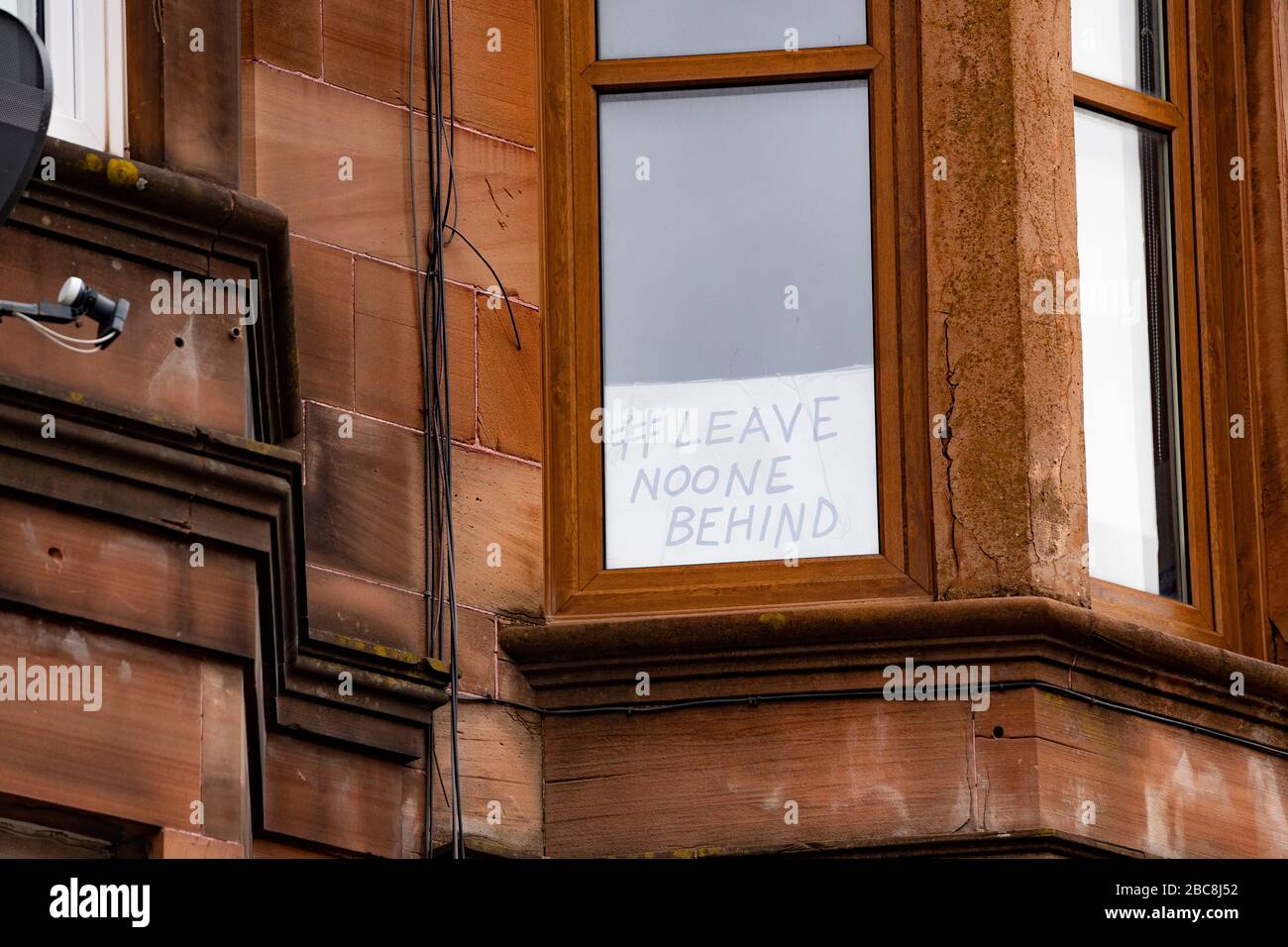 Glasgow, Scotland, UK. 3 April, 2020. Images from the south side of Glasgow at the end of the second week of Coronavirus lockdown. Pictured; hand drawn message in window of flat in Govanhill . Iain Masterton/Alamy Live News Stock Photo