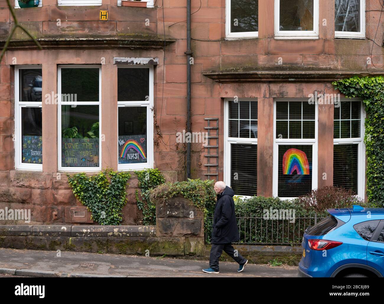 Glasgow, Scotland, UK. 3 April, 2020. Images from the south side of Glasgow at the end of the second week of Coronavirus lockdown. Pictured; hand drawn rainbows and messages in windows of flat in Shawlands. Iain Masterton/Alamy Live News Stock Photo