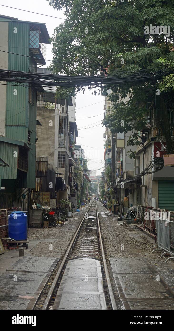 rusty railroad tracks in hanois famous train street Stock Photo Alamy