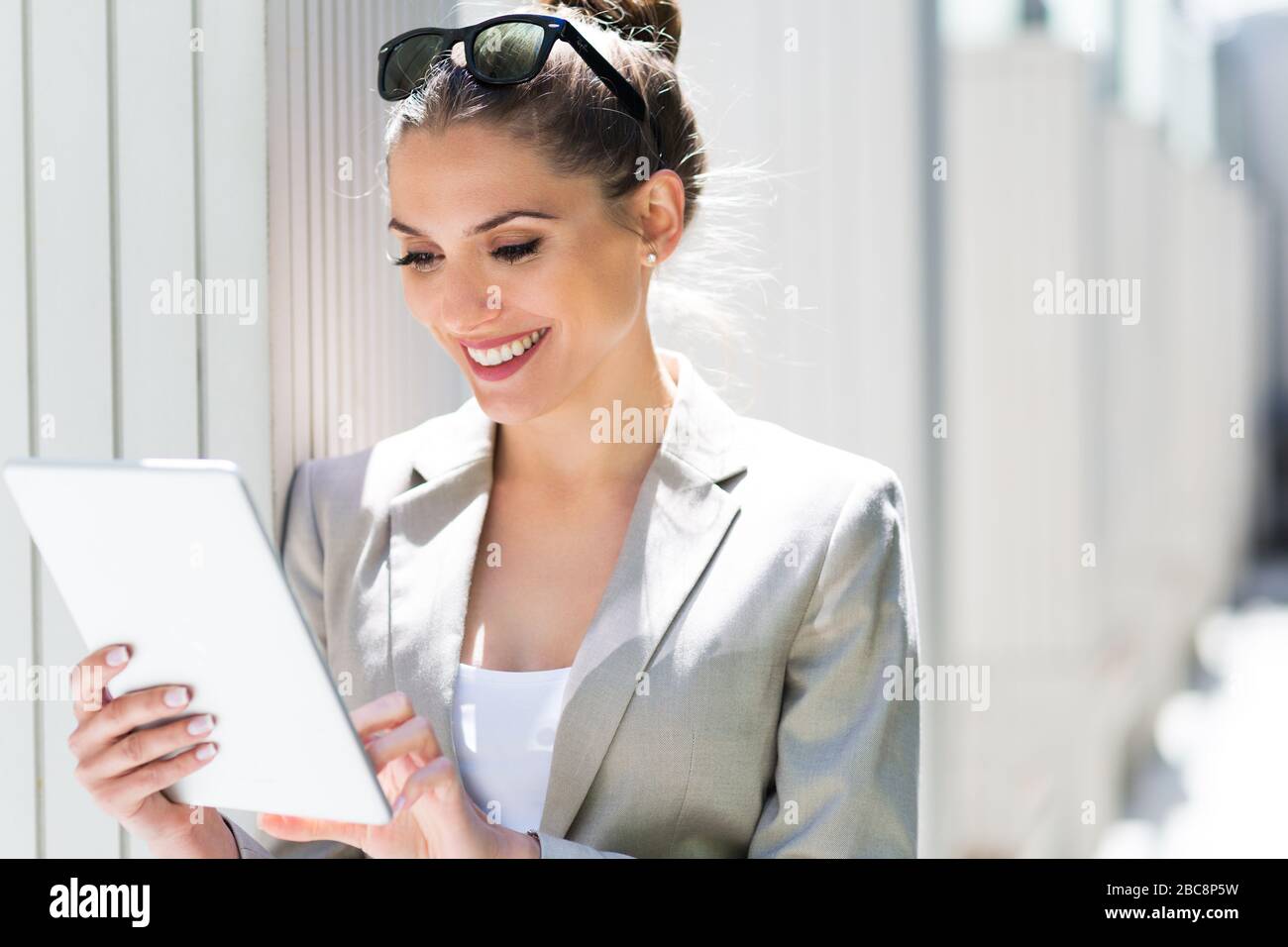 Professional business woman hi-res stock photography and images - Alamy