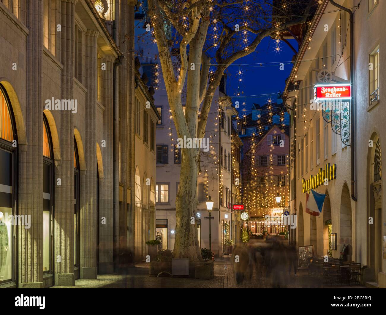 Christmas lights on Bahnhofstrasse in Zurich Stock Photo Alamy
