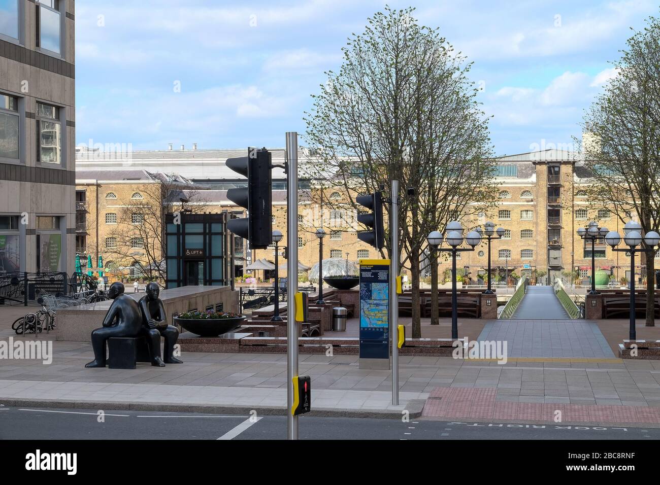 London UK 03 April 2020, Abandoned City in lockdown social distancing at Canary Wharf on a sunny Friday afternoon Credit: Michelle Sadgrove/Alamy Live News Stock Photo