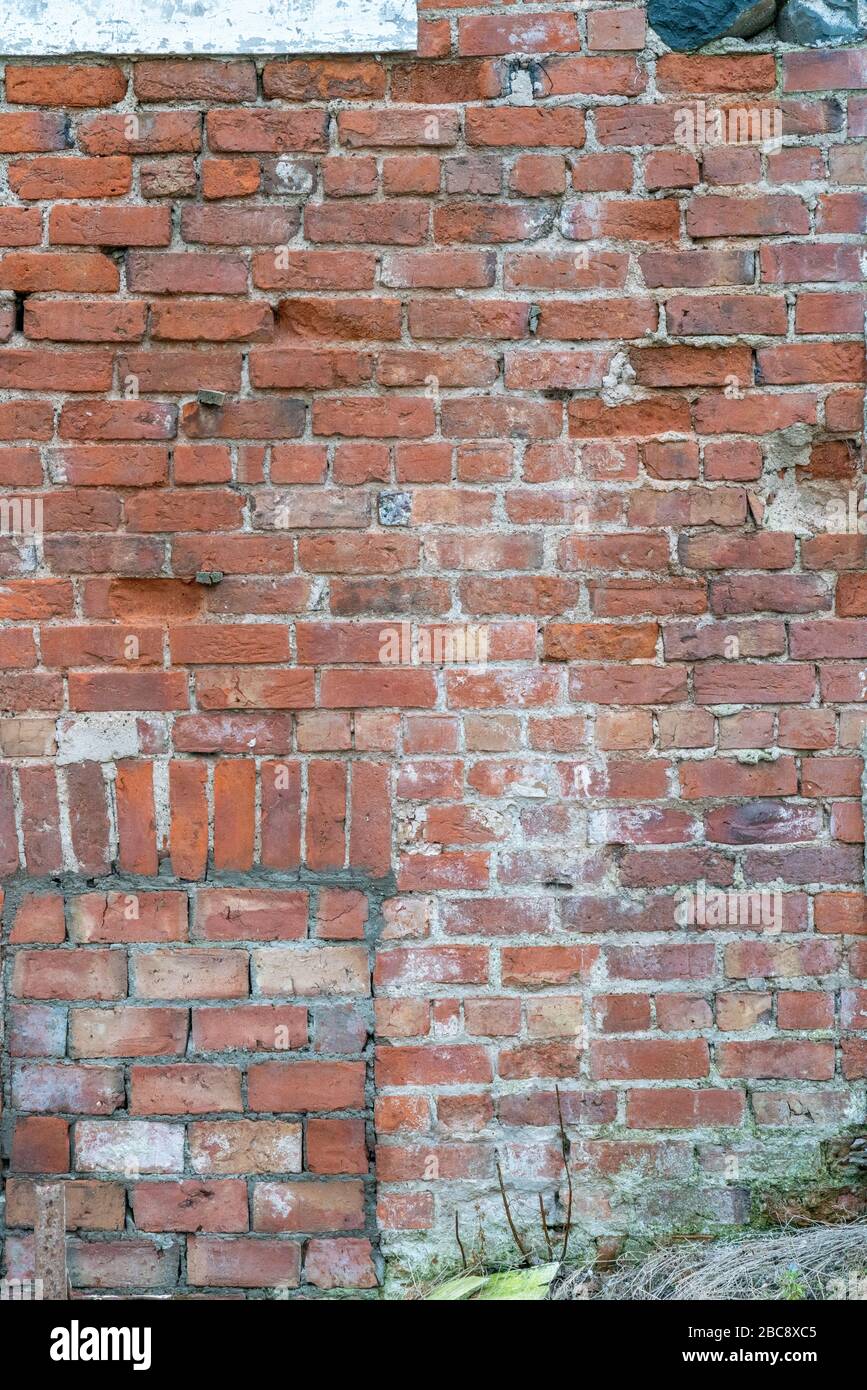 Old Red Brick Wall - Background 2 Stock Photo - Alamy