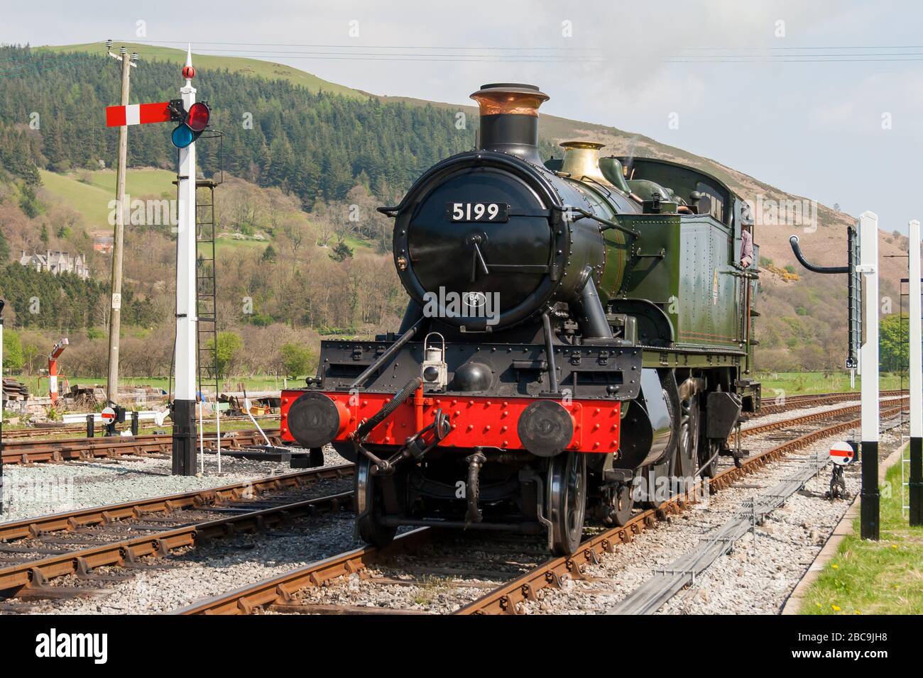 A steam train on the Llangollen railway Stock Photo Alamy