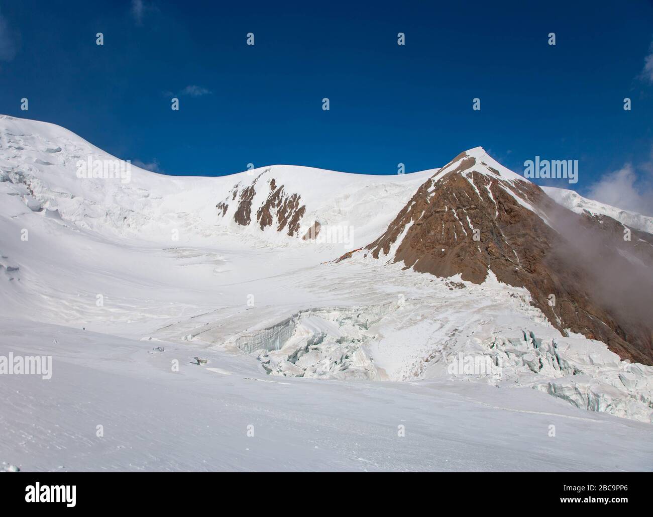 The Trans-Alay Range. Pamir Mountain System. Scenic landscape. Kyrgyz ...