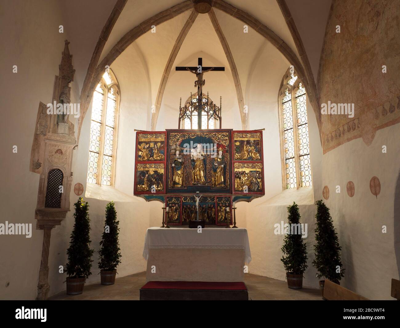 Pappenheim, Romanesque Galluskirche 9th century, inside, Franconia, Bavaria, Germany Stock Photo