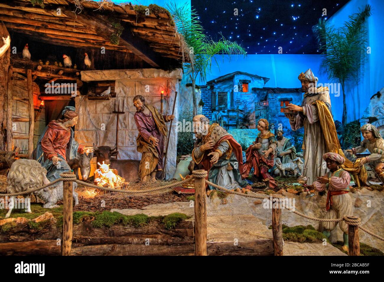 Christmas crib in St. Peter's Basilica, Rome, Lazio, central Italy, Italy  Stock Photo - Alamy