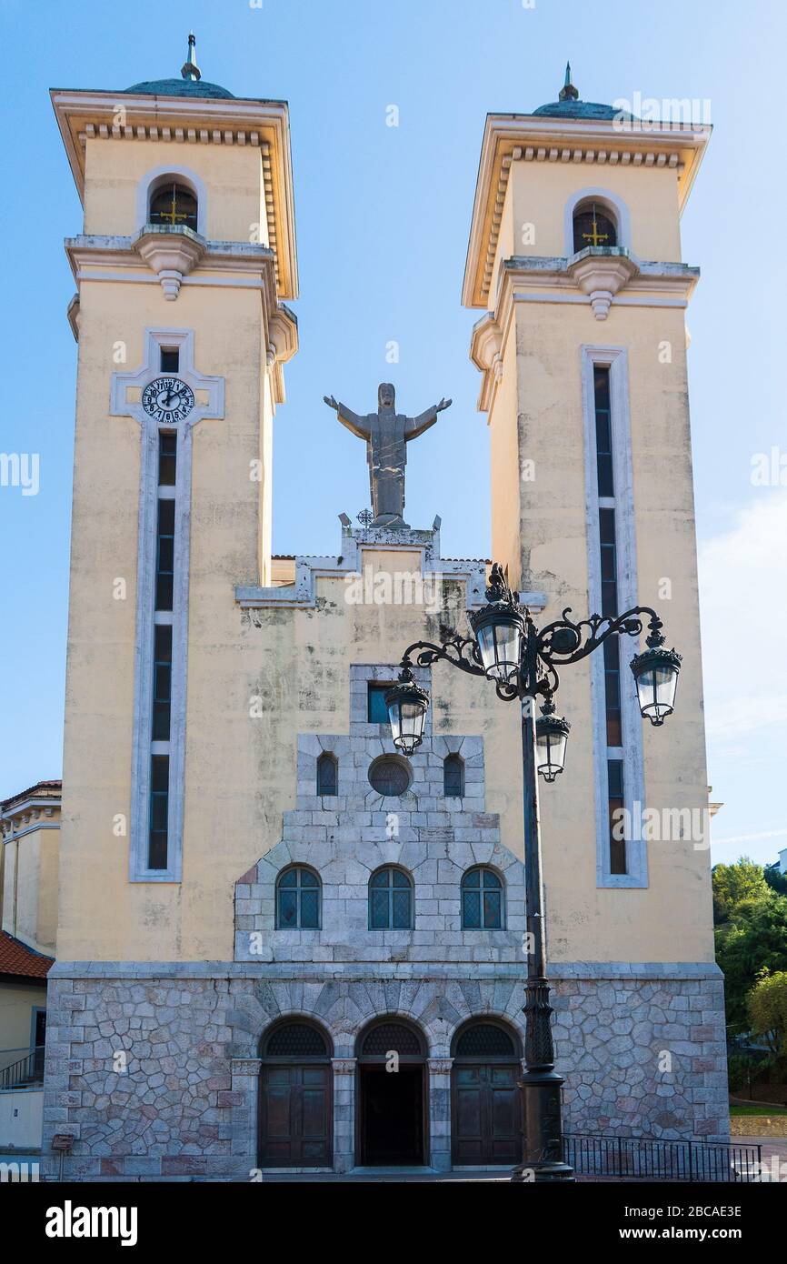 Spain, north coast, Asturias, Ribadesella, old town, Iglesia Santa Maria Magdalena Stock Photo