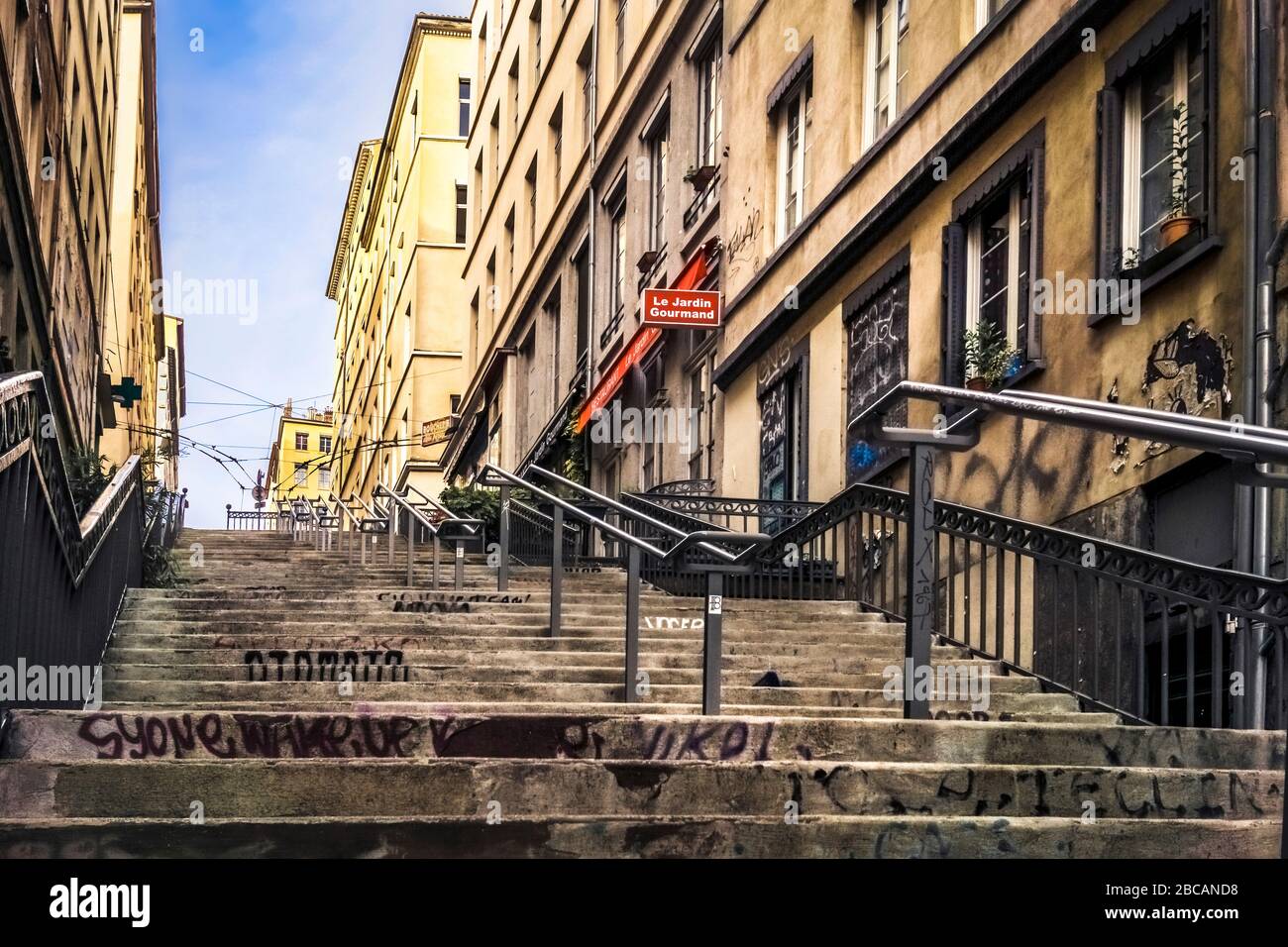 Staircases Stairs Mural High Resolution Stock Photography And Images Alamy