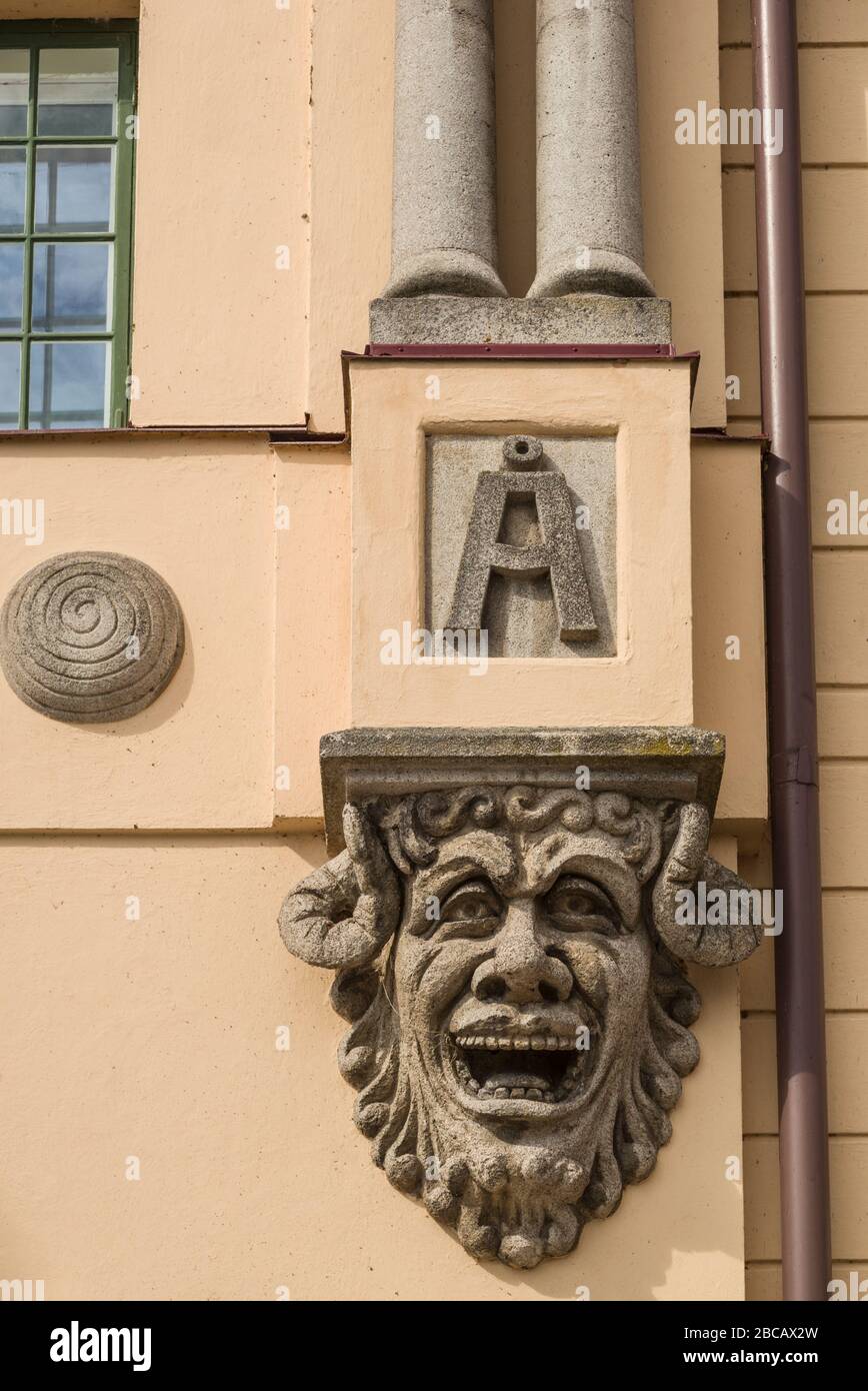 Kalmar Face Sculpture laughing face hi-res stock photography and images - Alamy