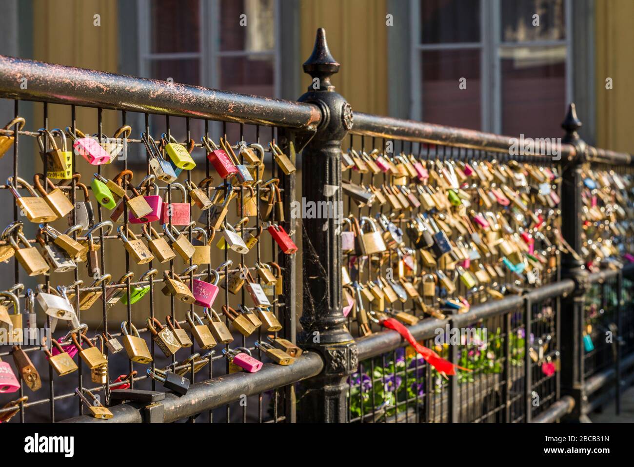 Sweden, Vastmanland, Vasteras, love locks on the Apotekarbron bridge, Old Town Stock Photo