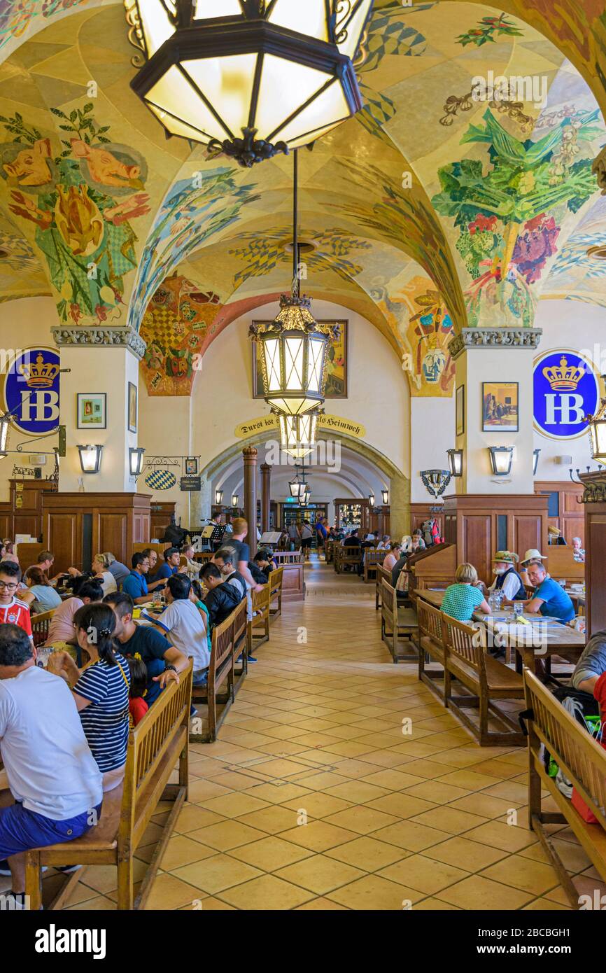Hofbrauhaus munich hi-res stock photography and images - Alamy