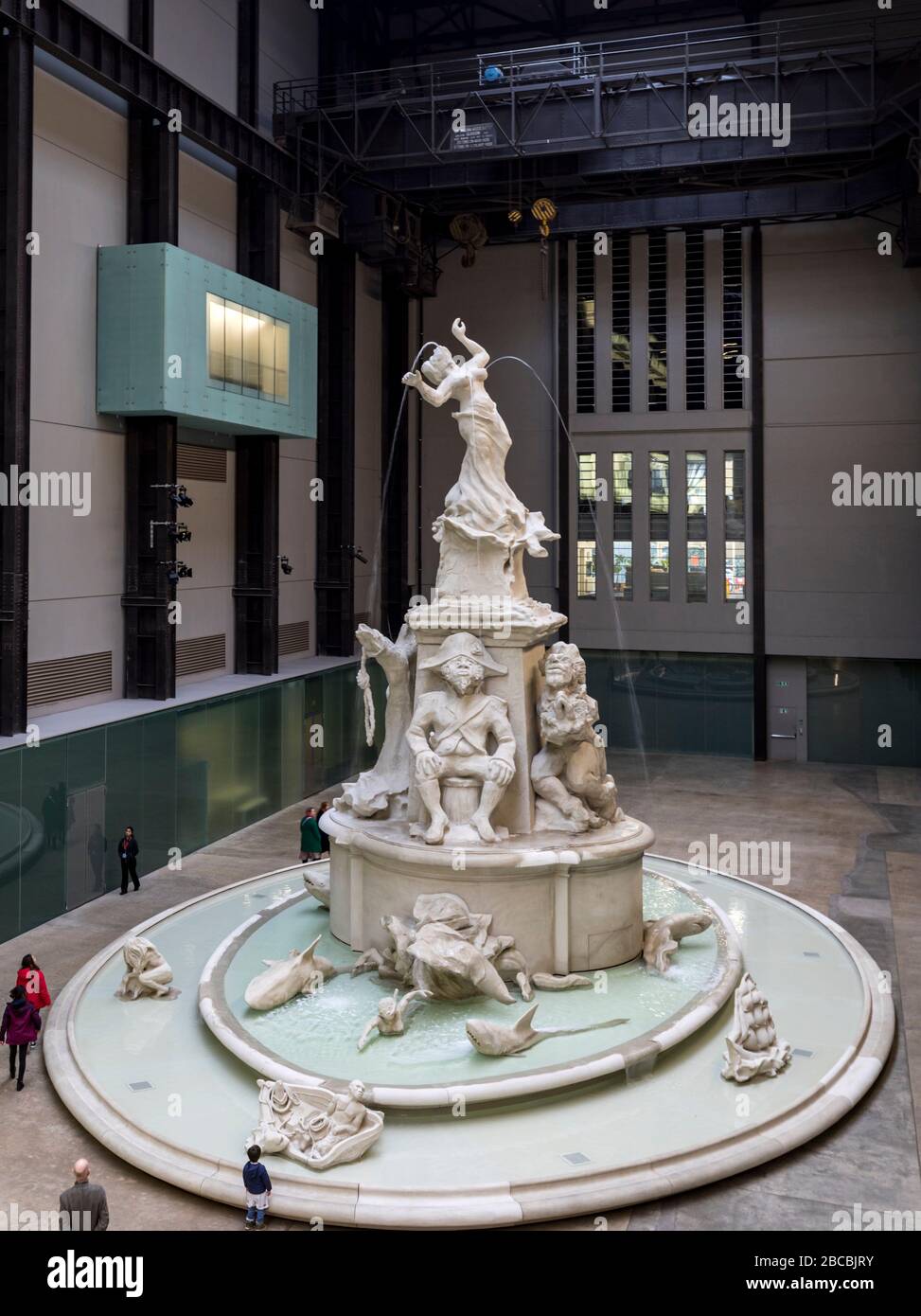 Fons Americanus, a 13-metre tall working fountain inspired by the Victoria Memorial. Installed in the Turbine Hall at Tate Modern. Artist: Kara Walker Stock Photo