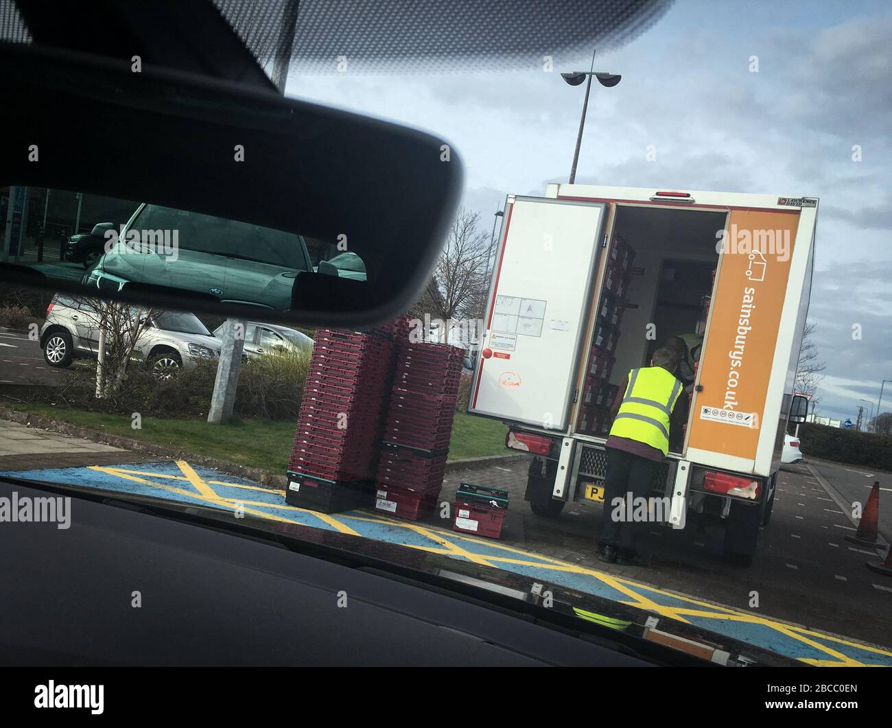Sainsburys click and collect hires stock photography and images Alamy