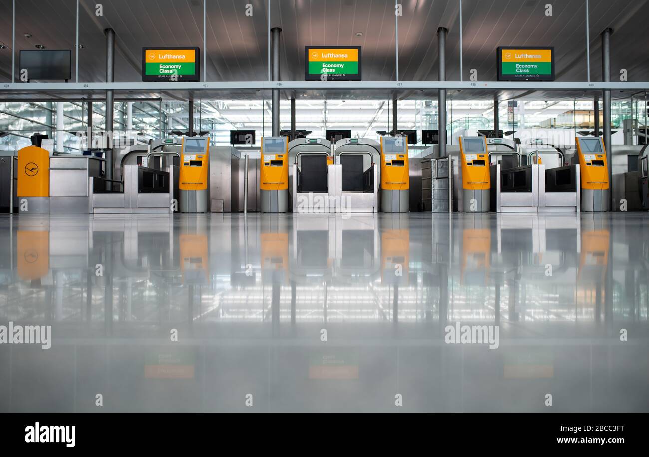 Baggage claim in munich airport hires stock photography and images Alamy