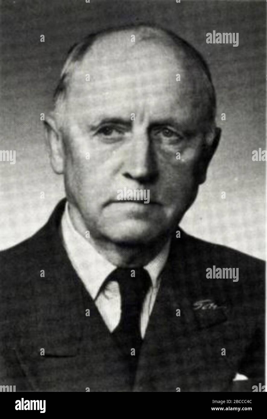 Norsk bokmål: Einar Dahl (1880–1956), høyesterettsadvokat og ordfører (H) i  Trondheim.; before 1956 date  QS:P,+1956-00-00T00:00:00Z/7,P1326,+1956-00-00T00:00:00Z/9; Valmot, Odd M.  (ed.) (1968). A/S Forretningsbanken – Den Nordenfjeldske Kreditbank 1868 ...