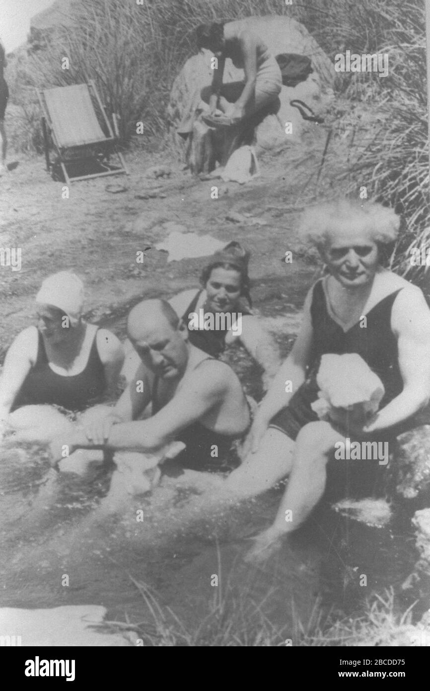 English David Ben Gurion R With Eliezer Kaplan At Ein Fashcha On The Dead Sea Courtesy Of American Colony I I I E U I I O I U U O U O U U E U O N Ss U U E O U C O I U O I O U