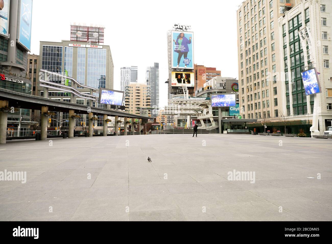 TORONTO, ONTARIO, CANADA - MARCH 31, 2020: CITY OF TORONTO DURING COVID-19 PANDEMIC. Stock Photo