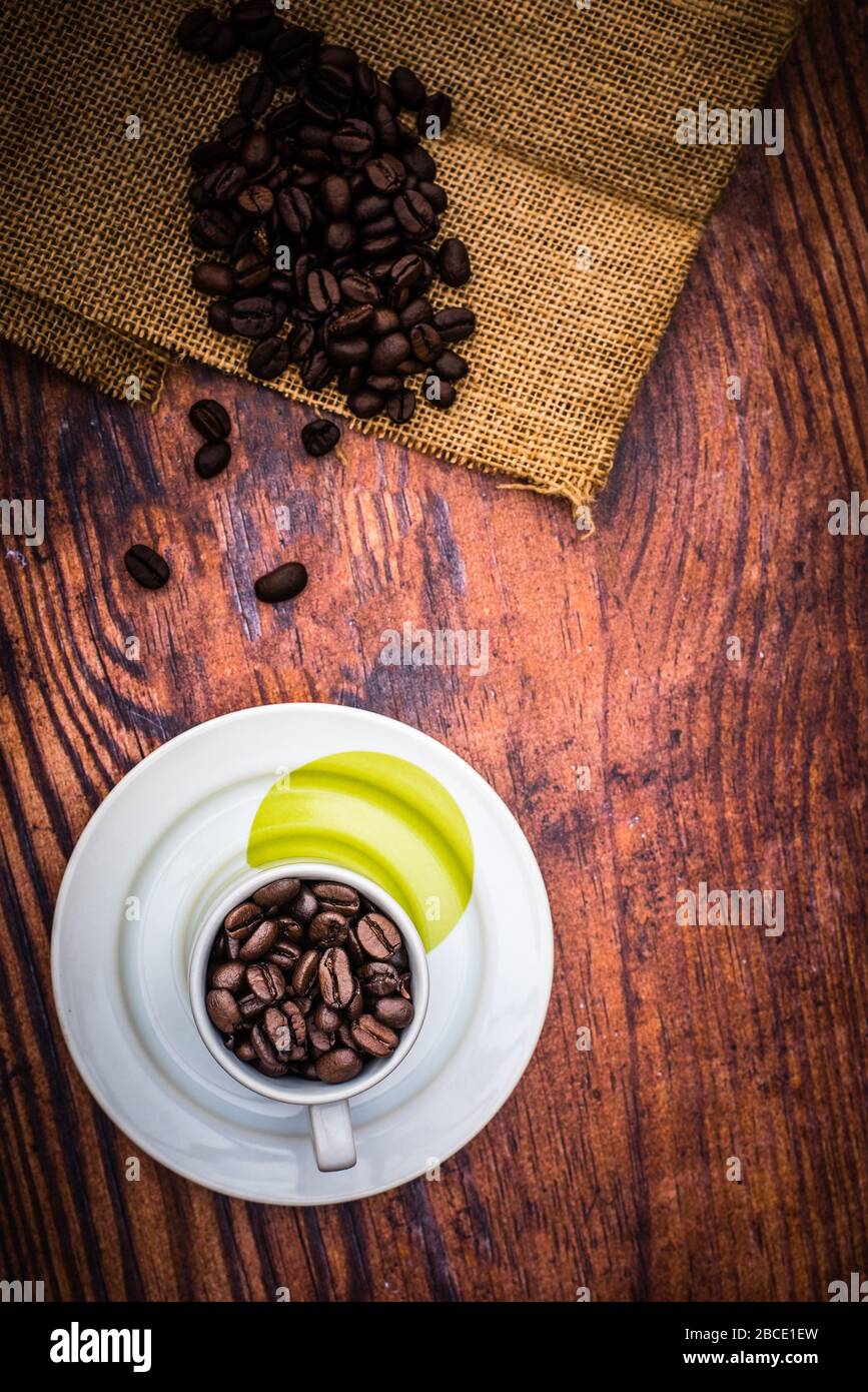 Beans in hessian sack hi-res stock photography and images - Alamy