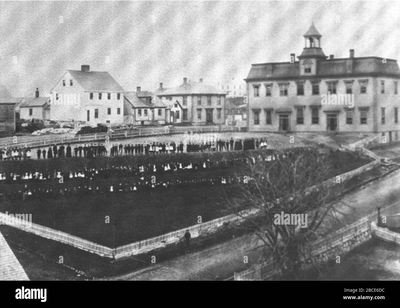 "English The academy in Lunenburg, Nova Scotia which burnt down in