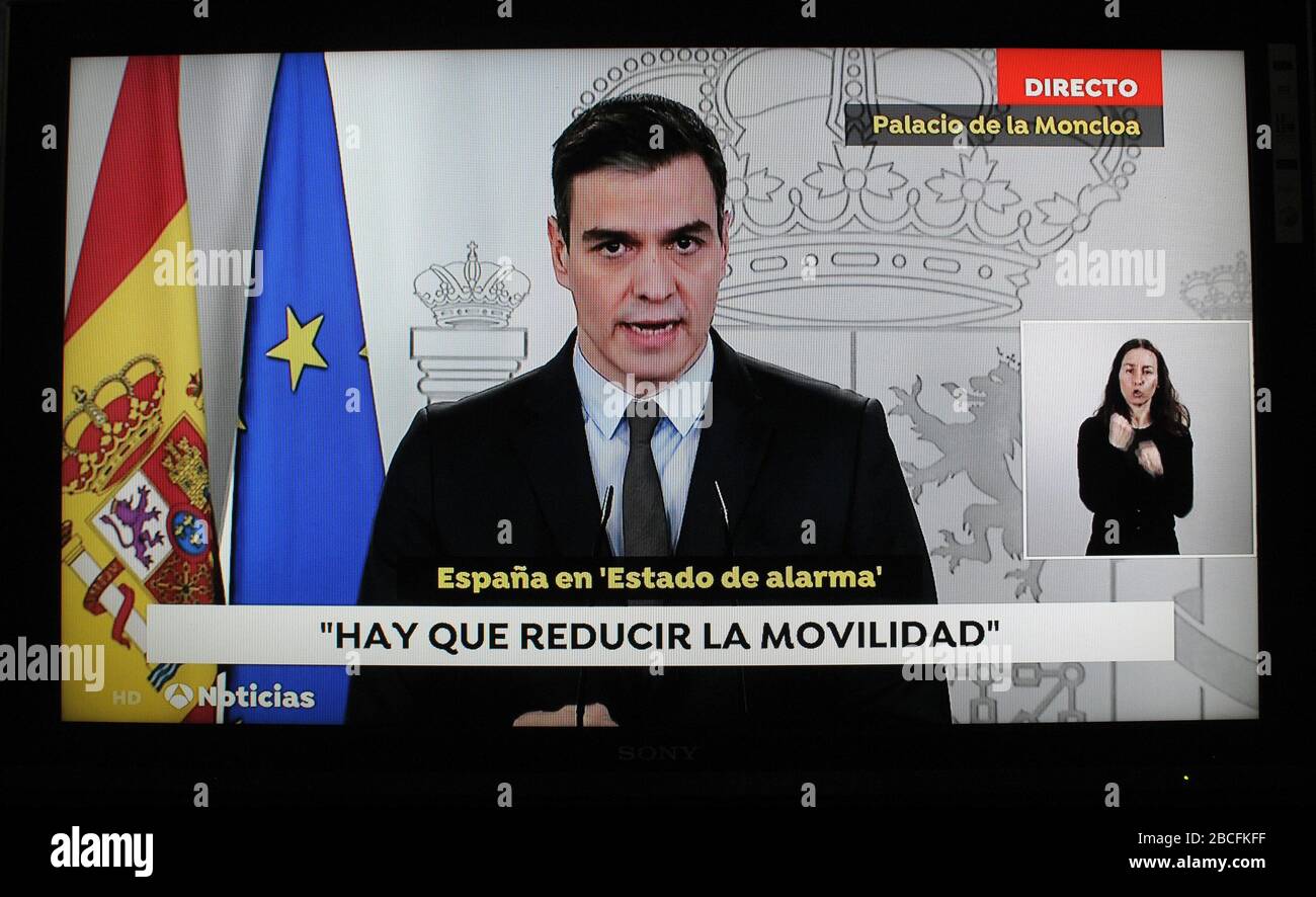 Statements by President Pedro Sanchez live during a state of alarm in Spain for the coronavirus Mobility must be reduced Stock Photo