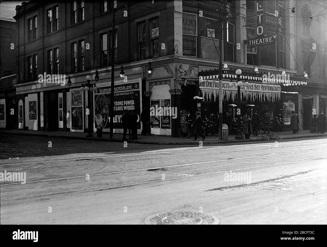 Theatre Francais Black And White Stock Photos Images Page 2 Alamy