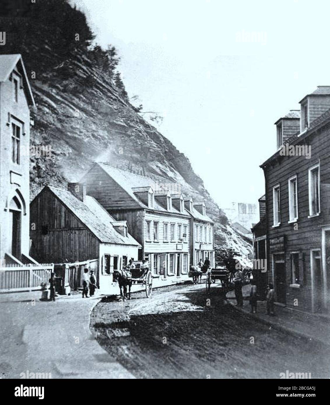 'English: Photograph, Champlain Street below the Citadel, Quebec City, QC, 1865, William Notman (1826-1891), Silver salts on paper mounted on paper - Albumen process - 10 x 8 cm Français : Photographie, La rue Champlain, en bas de la Citadelle, Québec, QC, 1865, William Notman (1826-1891), Sels d'argent sur papier monté sur papier - Papier albuminé - 10 x 8 cm; 1865; This image is available from the McCord Museum under the access number I-17502.1  This tag does not indicate the copyright status of the attached work. A normal copyright tag is still required. See Commons:Licensing for more infor Stock Photo