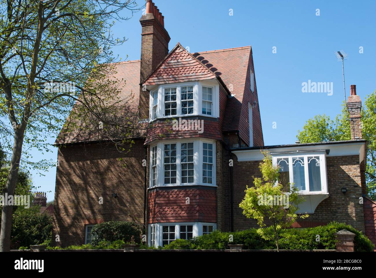 Queen Anne Revival Architecture Richard Norman Shaw Garden Suburb Woodstock Road, Turnham Green, Chiswick, London, W4 1DS Stock Photo