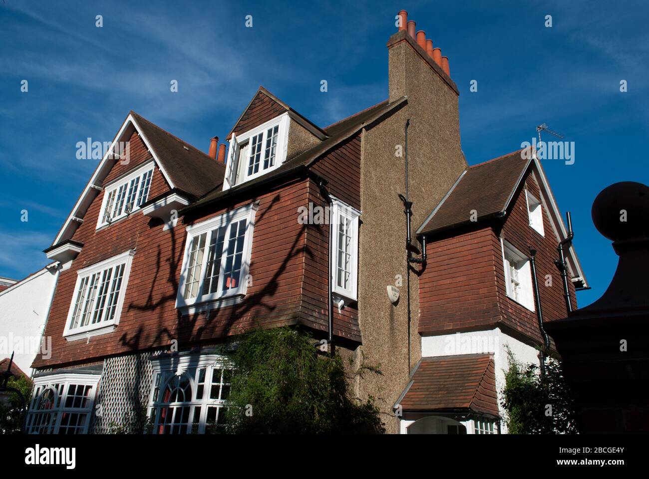 Queen Anne Revival Architecture Richard Norman Shaw Garden Suburb Woodstock Road, Turnham Green, Chiswick, London, W4 1DS Stock Photo