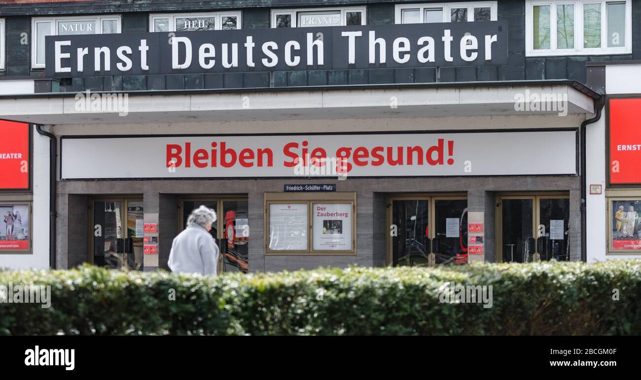 Hamburg Germany 04th Apr Instead Of A Programme Announcement The Sentence Stay Healthy Is Written