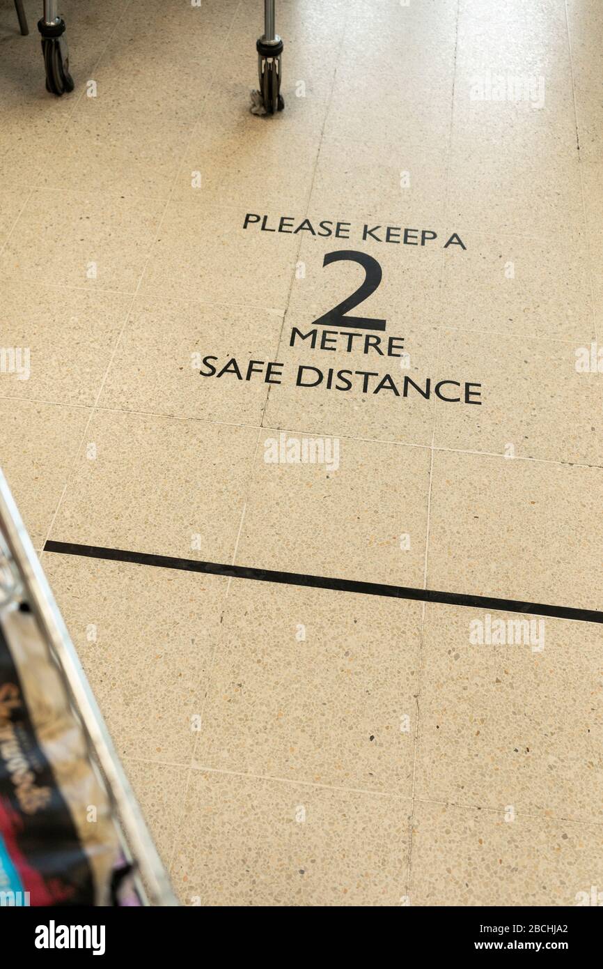 Please keep safe distance tape hi-res stock photography and images - Alamy