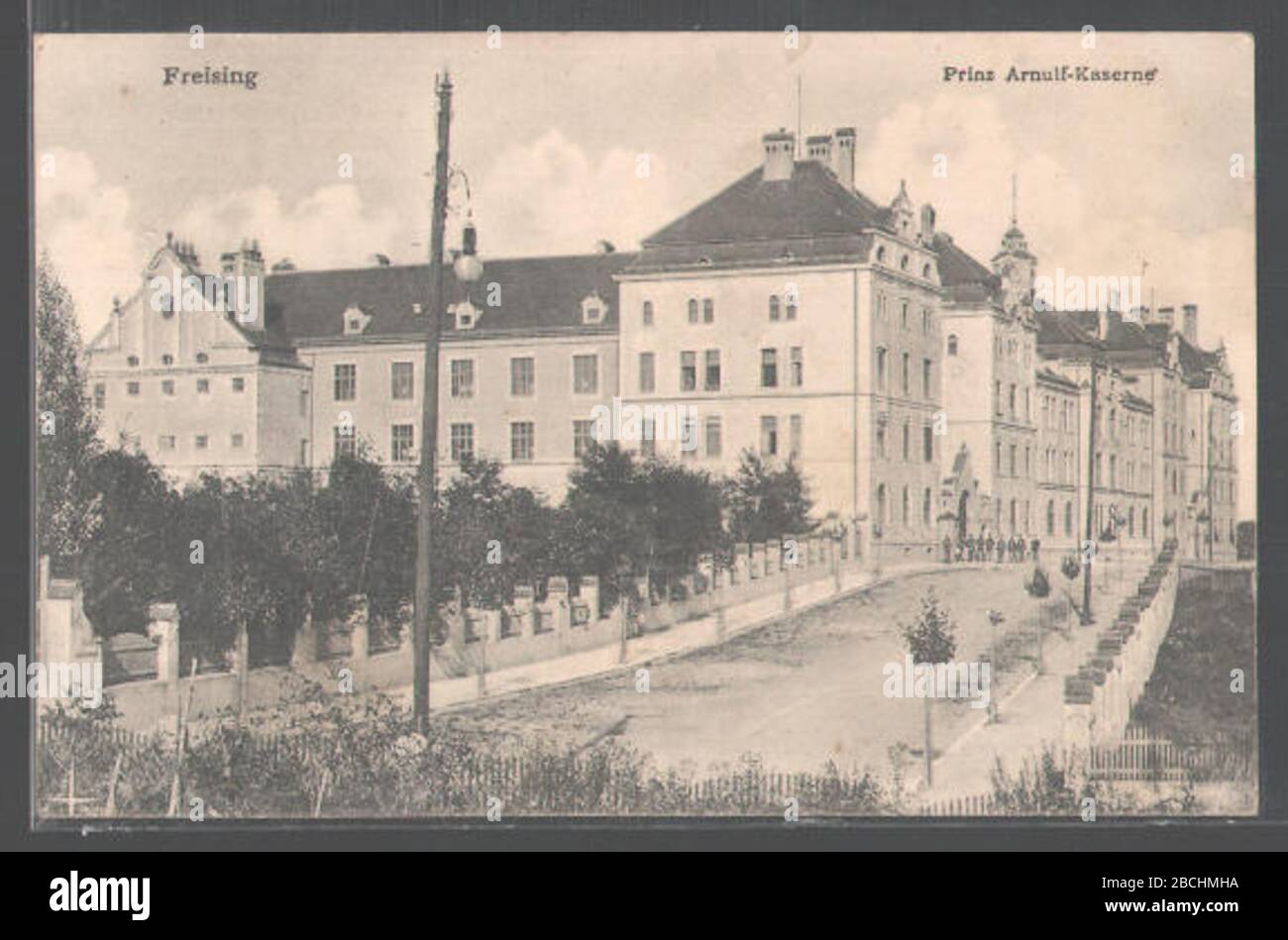 'Deutsch: Prinz Arnulf Kaserne in Freising; alte Postkarte; Unknown author; ' Stock Photo