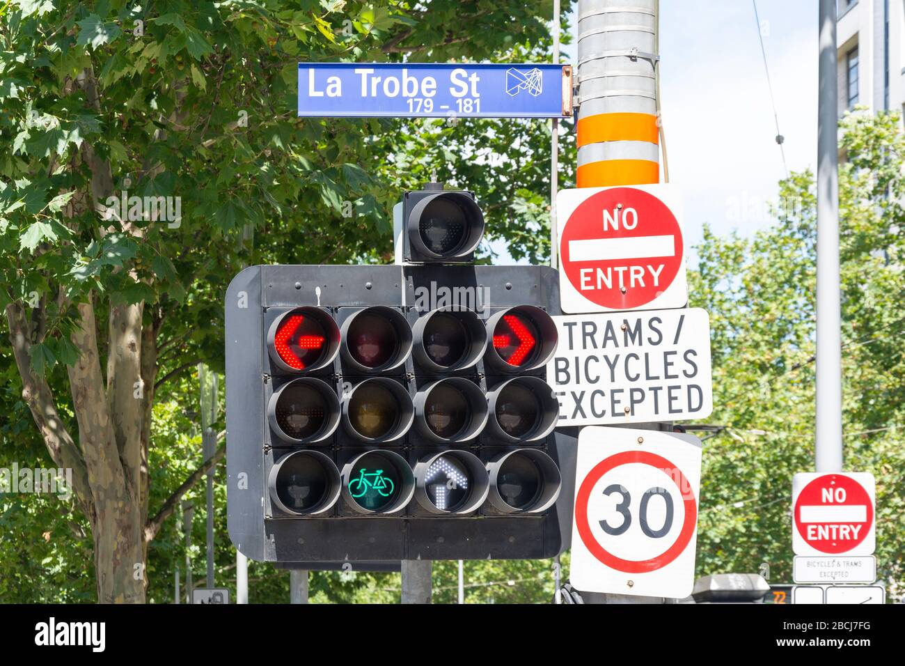 Multi traffic lights and signs, La Trobe Street, City Central, Melbourne, Victoria, Australia Stock Photo