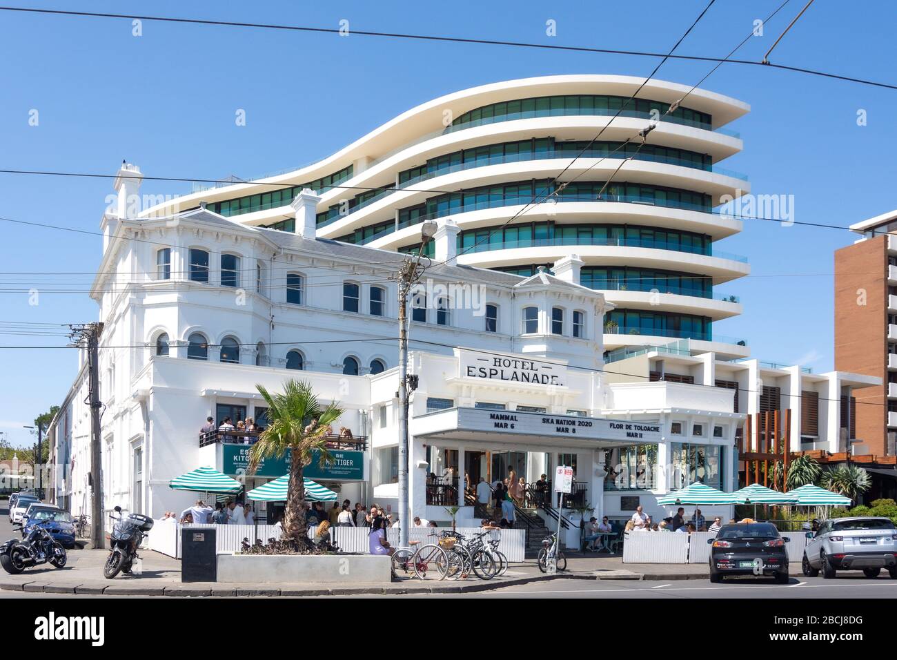 Esplanade hotel st kilda hires stock photography and images Alamy
