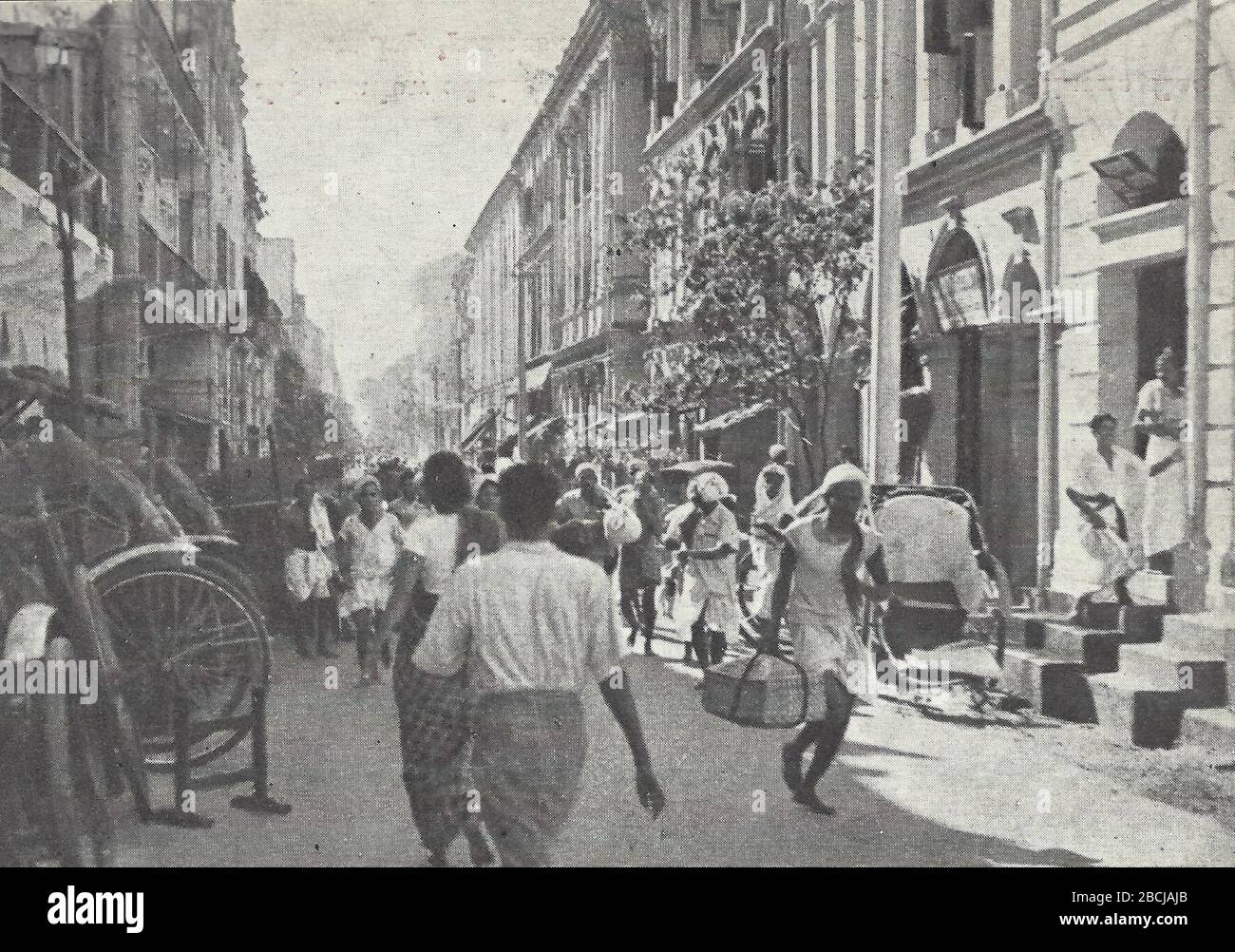 English Indians Leaving 39th Street In Rangoon Burma In December 1941 In The Face Of Japanese Bombing December 1941 From Japan Friend Or Foe By Bipin Behari Kapur Rangoon Gazette Limited Rangoon