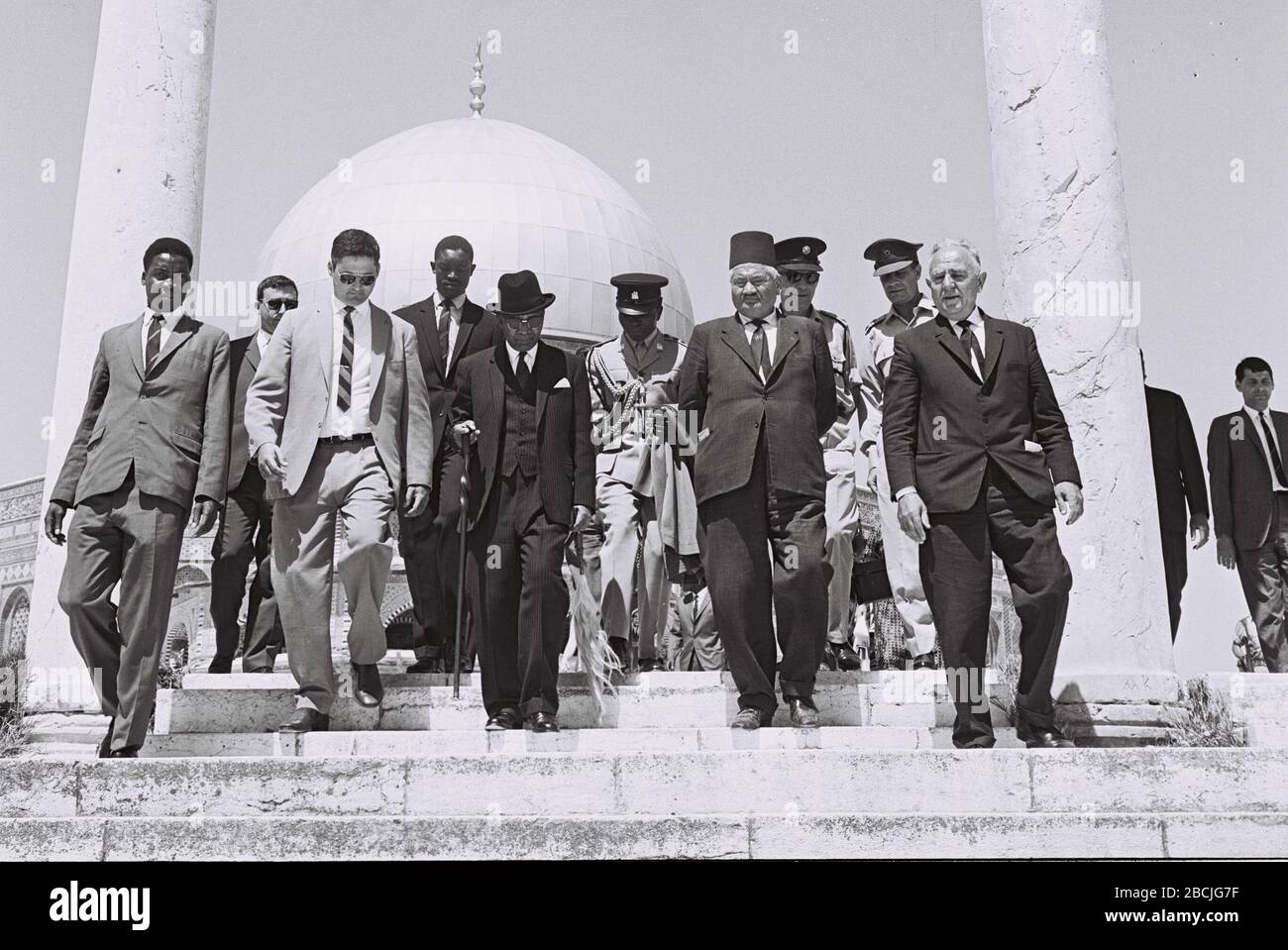 Jerusalem English Malawi Pres Kamuzu Banda C Visiting Dome Of The Rock In Jerusalem E O C O E U U E I I O Ss E U I N I E E I I E U O N U E Ss E O O I U E O I C U