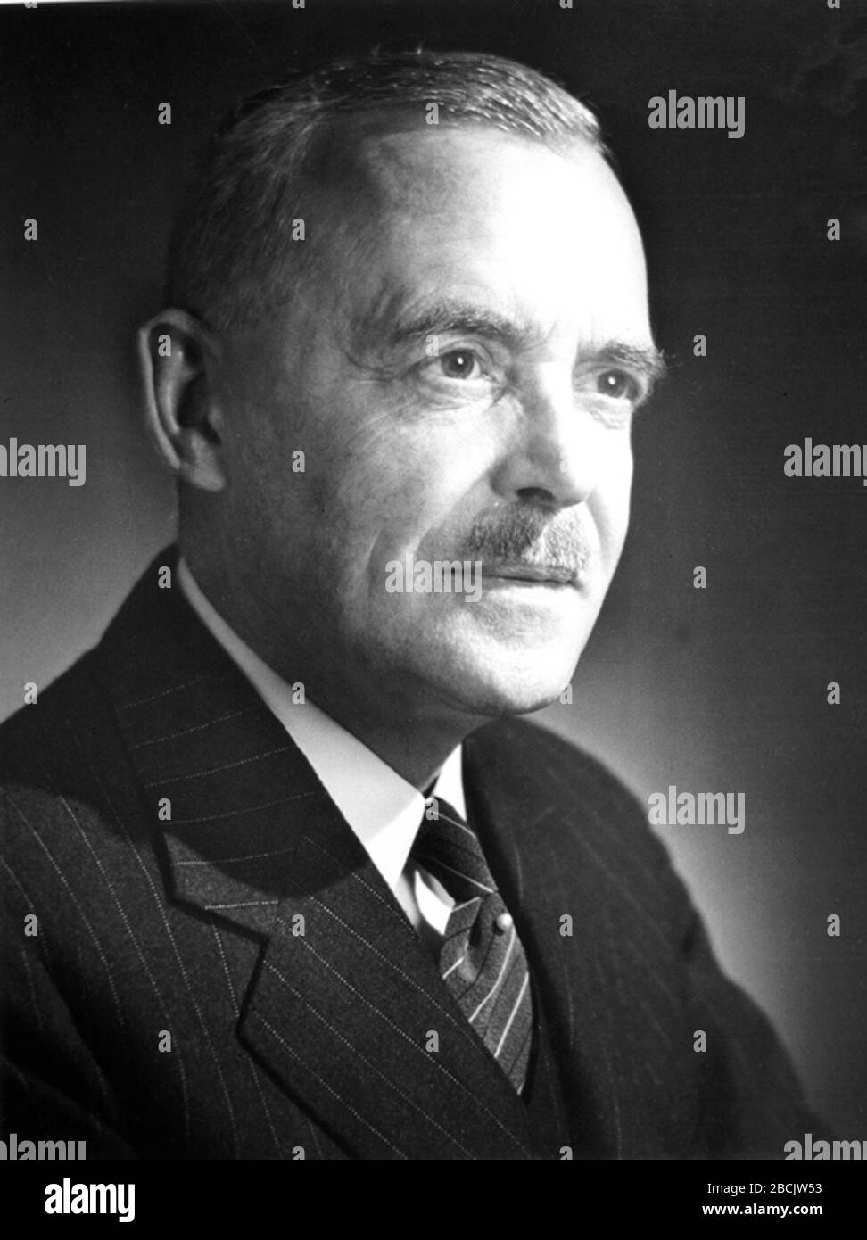 Prime minister louis st laurent hires stock photography and images Alamy