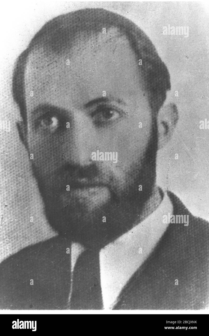 English Menahem Begin As Rabbi Sassover During His Underground Period In Palestine Courtesy Jabotinsky Institute U O U E I O U E O I C E I E C U I I E I I O E O I E E Ss I I