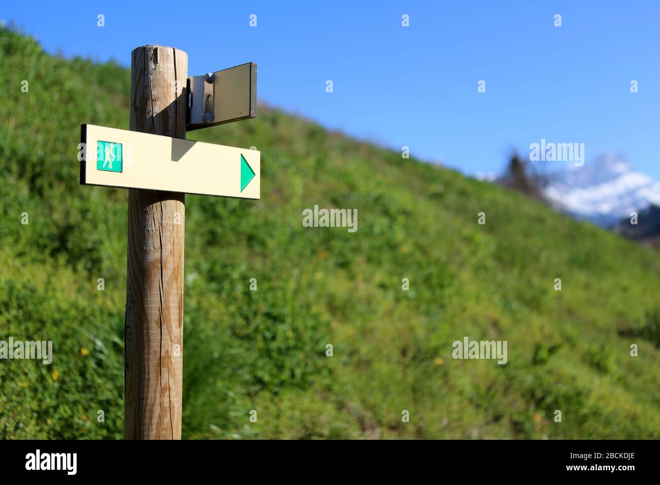 Panneau de randonnée. Sans inscription. Saint-Gervais-les-Bains. Haute-Savoie. France. Stock Photo