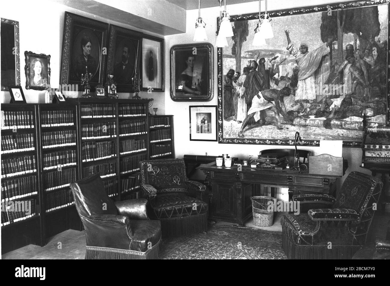 English The Study Of Theodor Herzl With Its Original Furniture Transferred To The Keren Hakayemet Headquarters In Jerusalem I O I I O I U Ss I O E U C O I C U E O U O U N E E I U E C I I