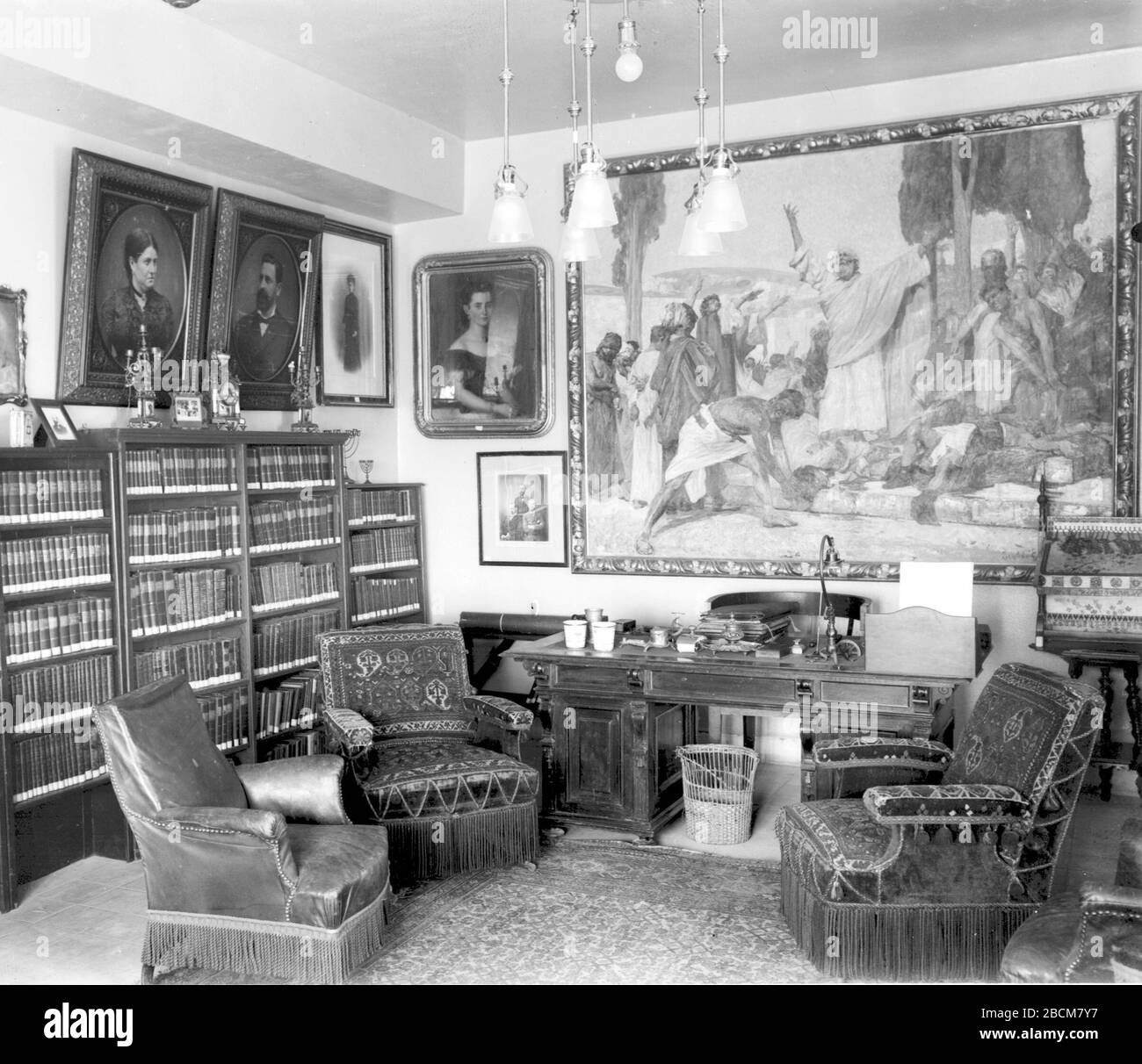 English The Study Of Theodor Herzl With Its Original Furniture Transferred To The Keren Hakayemet Headquarters In Jerusalem I O I I O I U Ss I O E U C O I C U E O U O U N E E I U E C I I