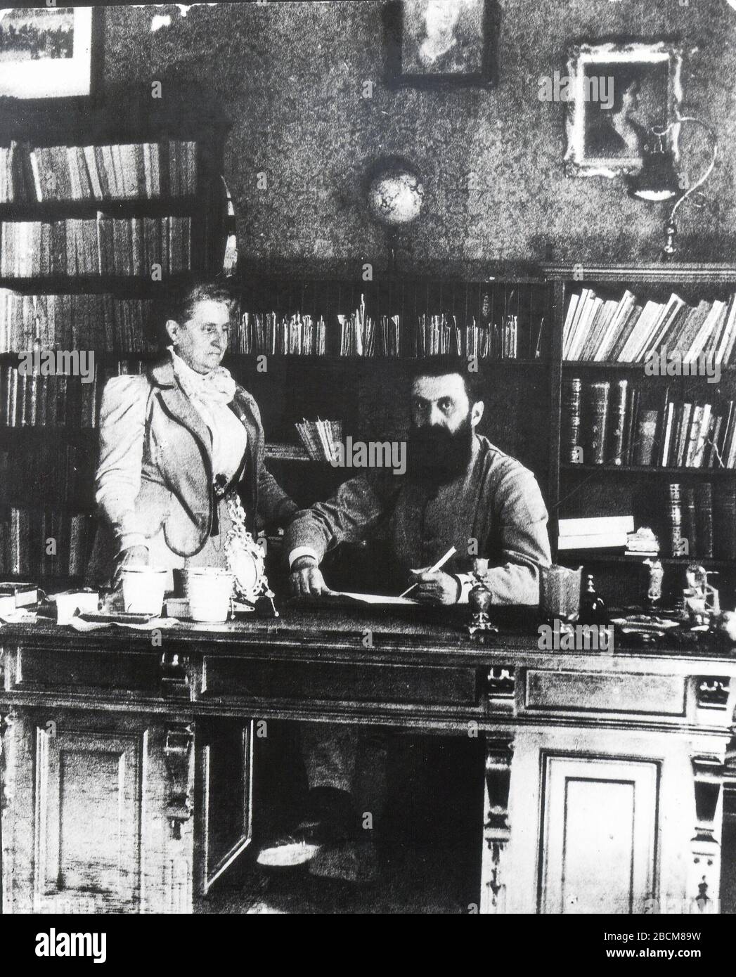 English Theodor Herzl In His Study With His Mother Janette Beside Him 1903 E I I I I U E O I E I I I I E U I N E O I U I U O I I C 1903 1 January 1903 This Is Available