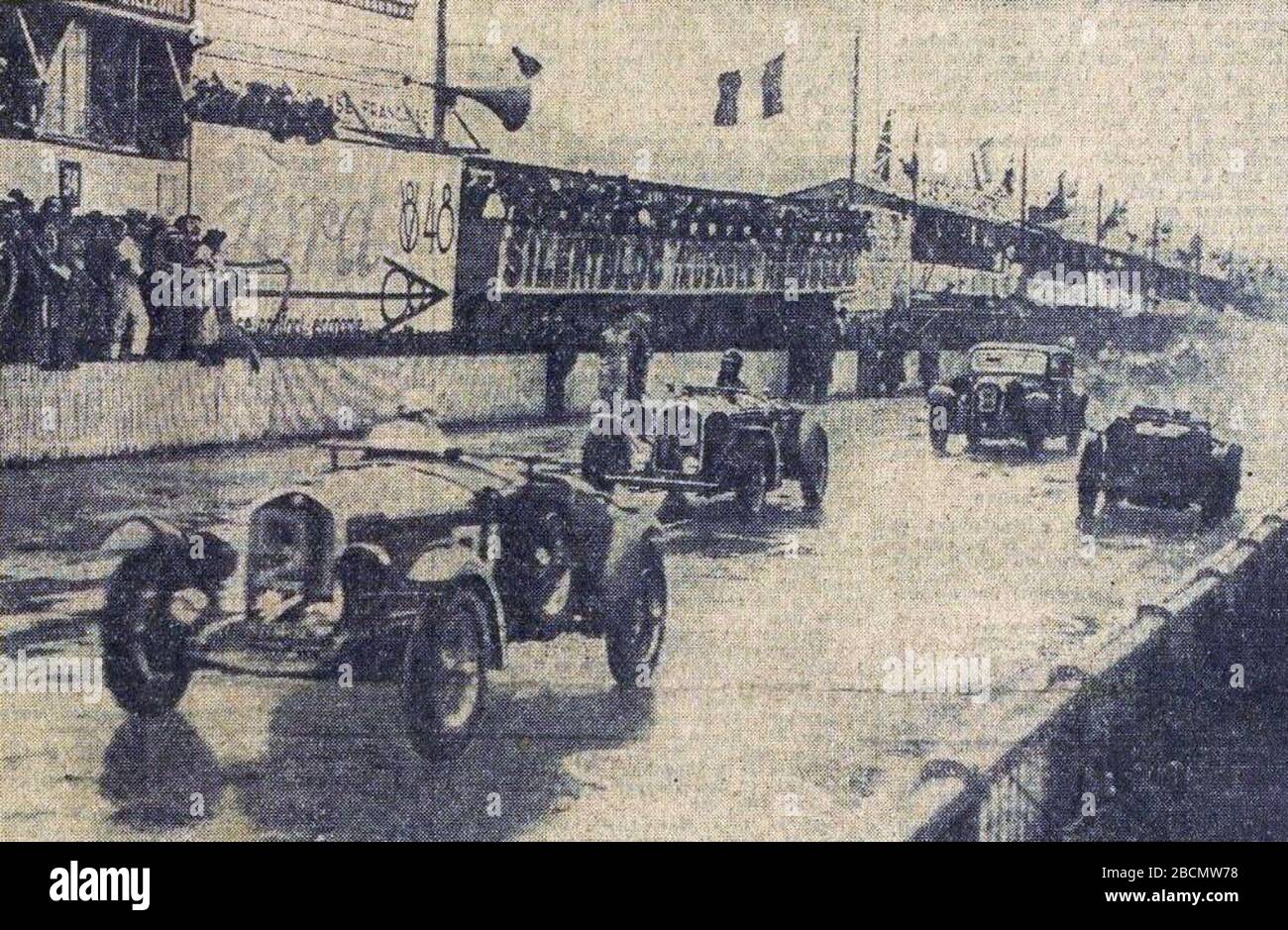 Francais Depart Des 24 Heures Du Mans 1935 11 October 2017 L Auto Velo 16 Juin 1935 L Auto Velo Stock Photo Alamy
