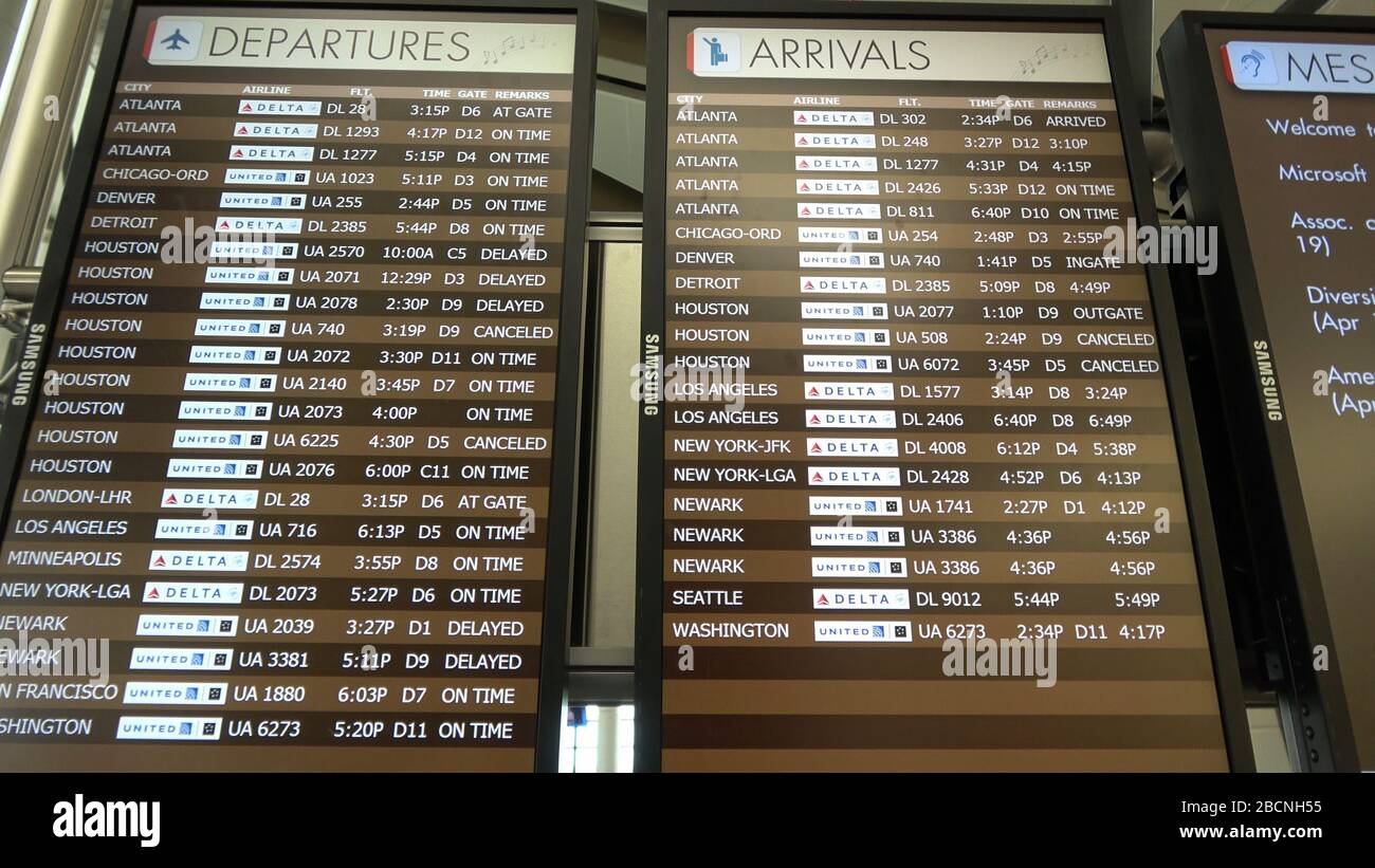Tabela De Arrivalss E De Partidas No Aeroporto De Louis Armstrong
