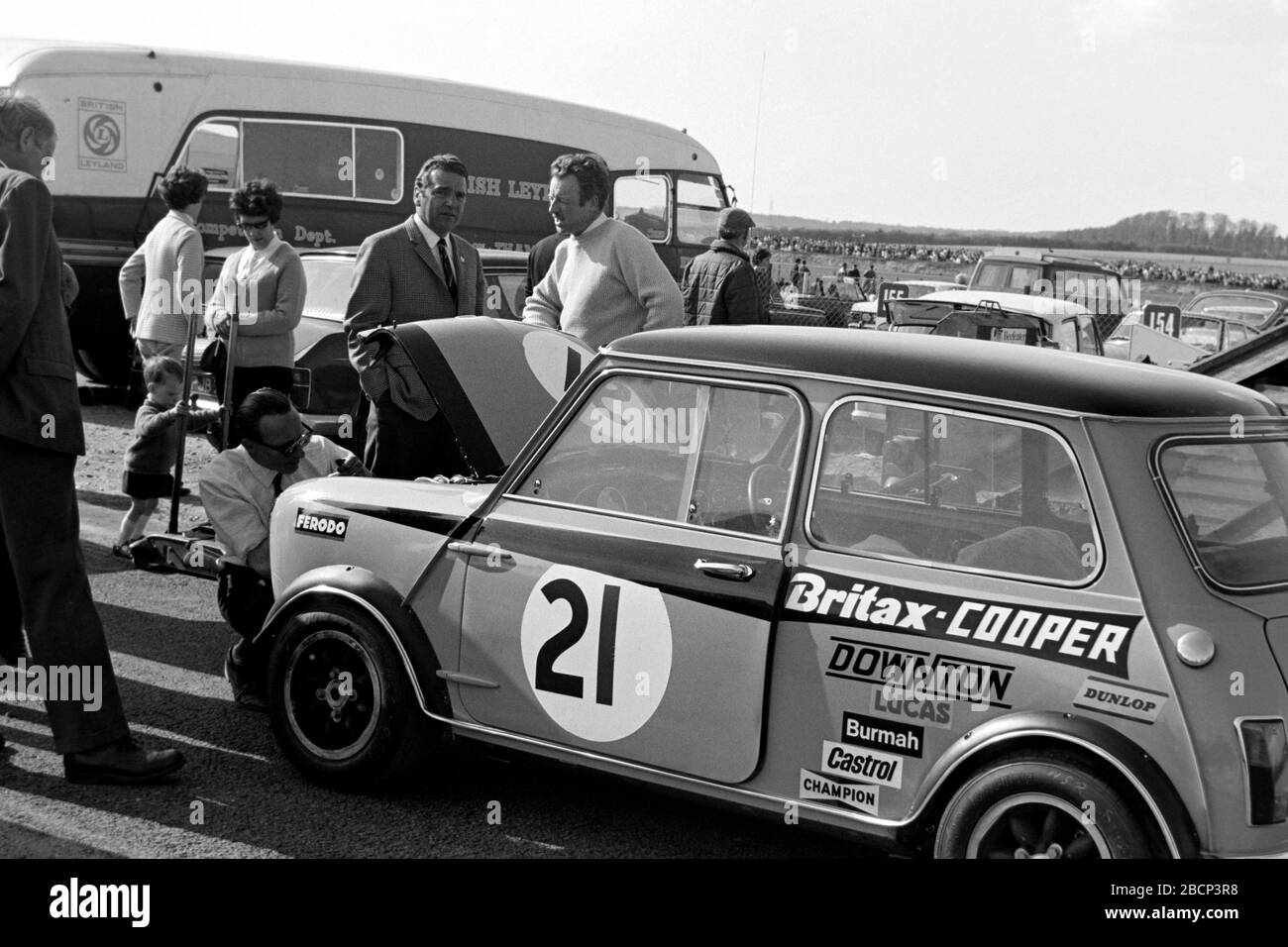Gordon Spice's 1969 British Touring Car Mini Cooper S at Thruxton in 1969 Stock Photo
