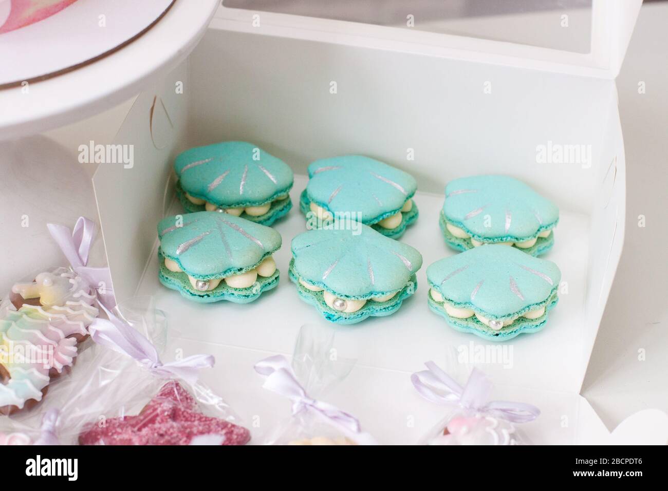 Ocean theme cake hi-res stock photography and images - Alamy