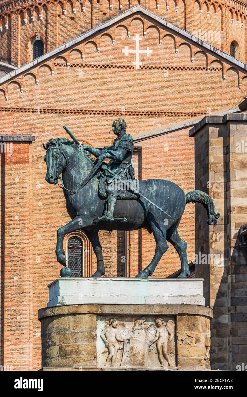 The Equestrian Statue of Gattamelata is a sculpture by Italian early Renaissance artist Donatello, dating from 1453,located in the Piazza del Santo in Stock Photo