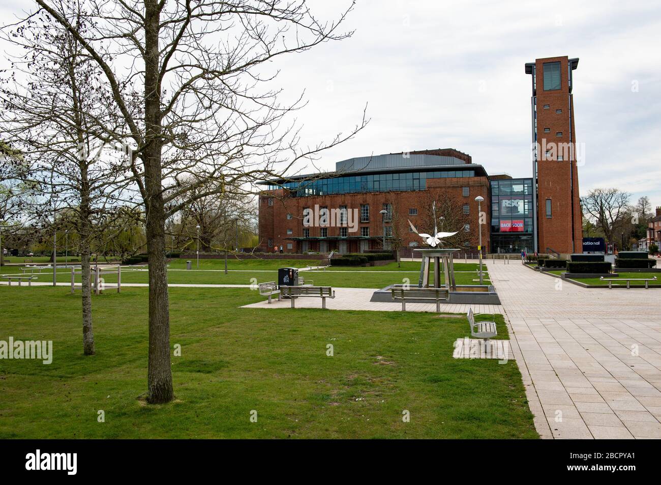 A near-deserted Bancroft Gardens as the Royal Shakespeare Theatre displays a 'Back Soon' message, in Stratford-upon-Avon in Warwickshire, as the UK continues in lockdown to help curb the spread of the coronavirus. Stock Photo